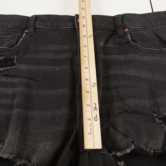 American Eagle Next Level High Rise Shortie Black Denim Jean Short Womens Sz 16 - Picture 4 of 10
